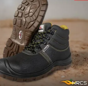 Safety boots Zimbabwe - Steel toe cap work boots with anti-slip sole Harare